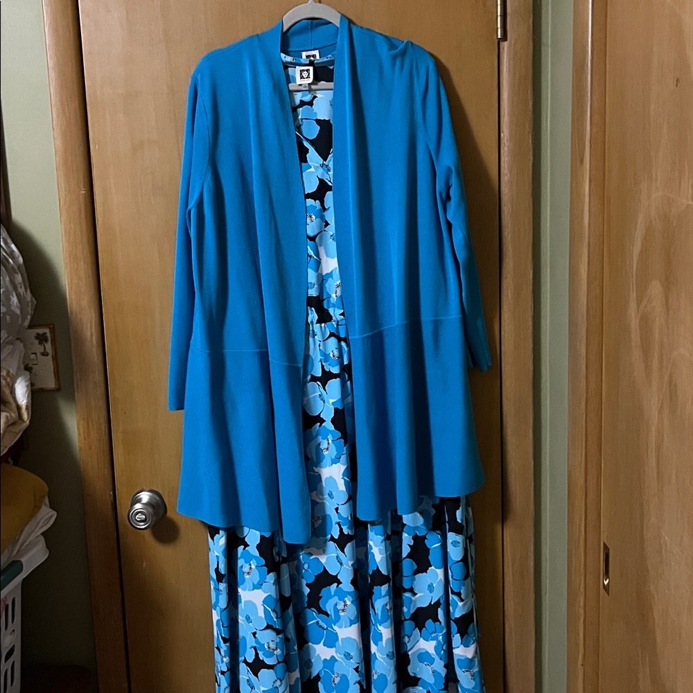 Anne Klein Black and Blue Floral Dress & Cardigan 3X Excellent Condition